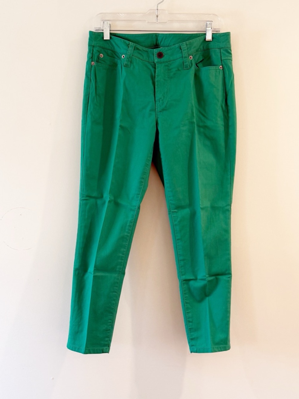 Women’s Emerald Green Cropped Straight-Leg Chino Pants
